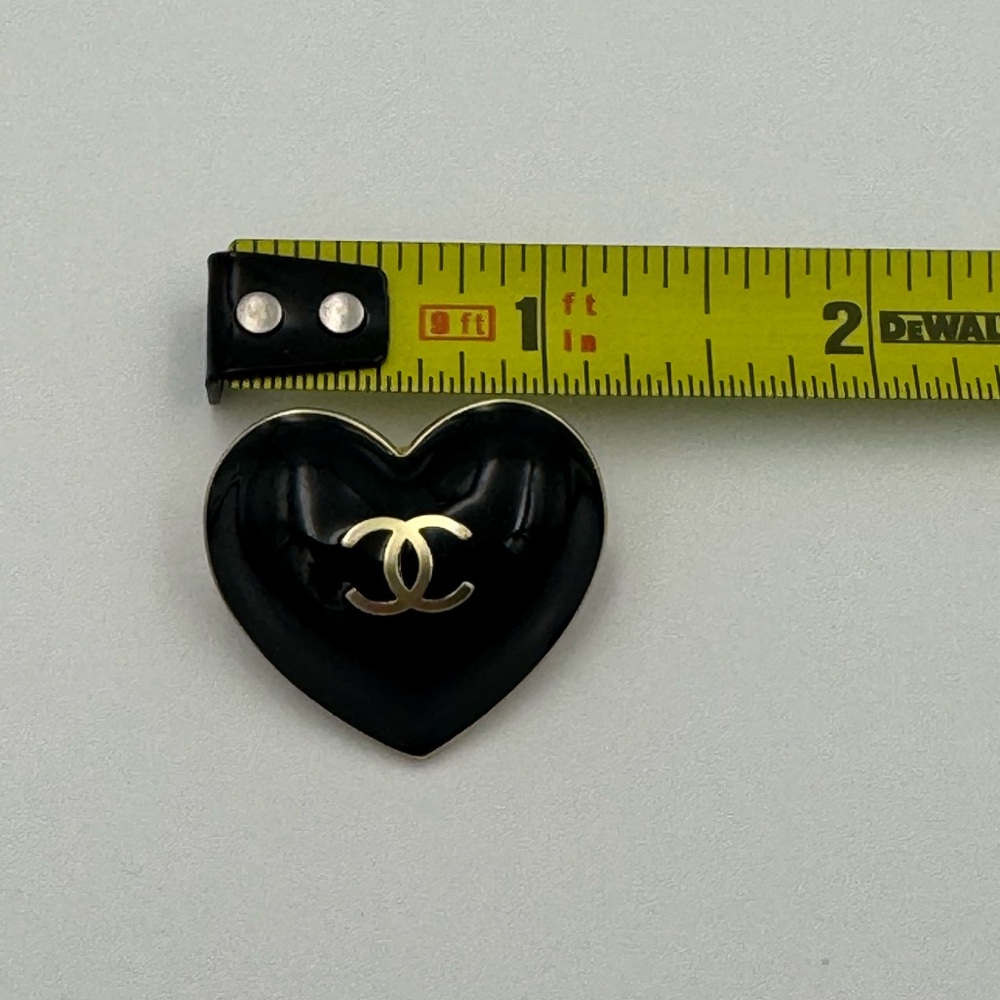 Chanel Heart Charm w/Ribbon - Picture 8 of 9